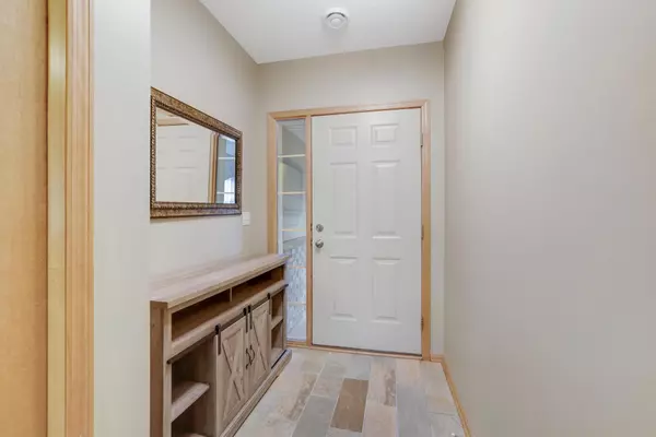 Prior Lake, MN 55372,2575 Waterfall WAY NW