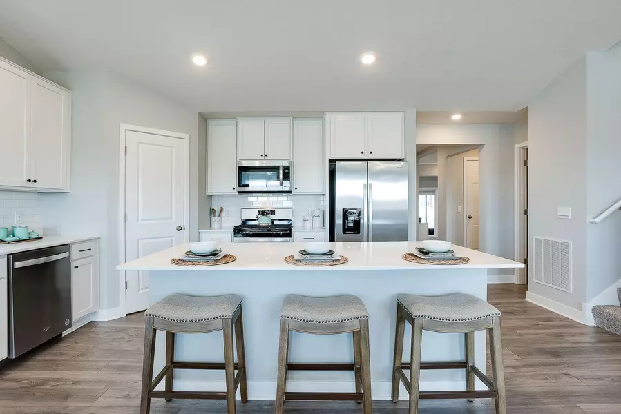 17232 Durham DR, Lakeville, MN 55044