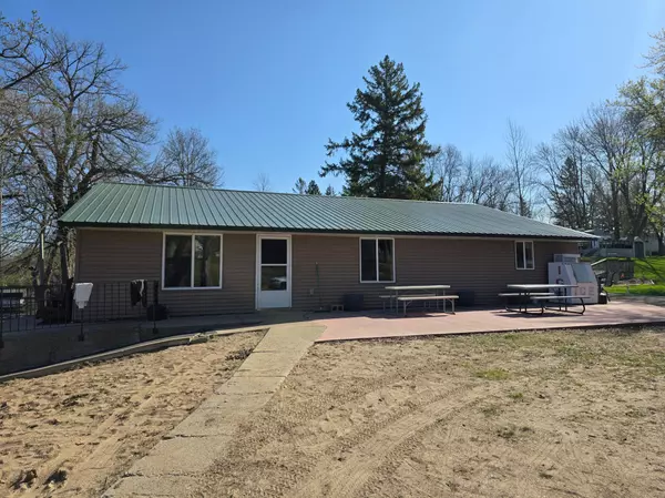 Alexandria, MN 56308,10045 State Highway 27 W #44