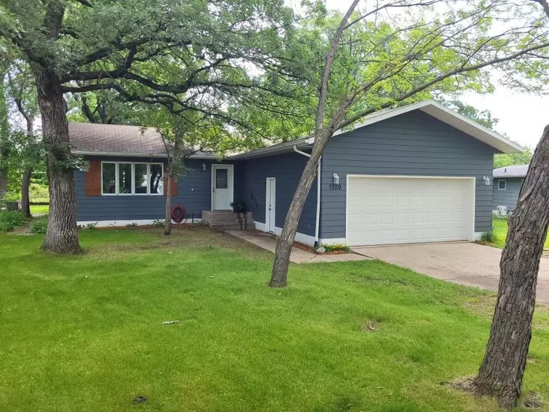 1320 Lori AVE, Detroit Lakes, MN 56501