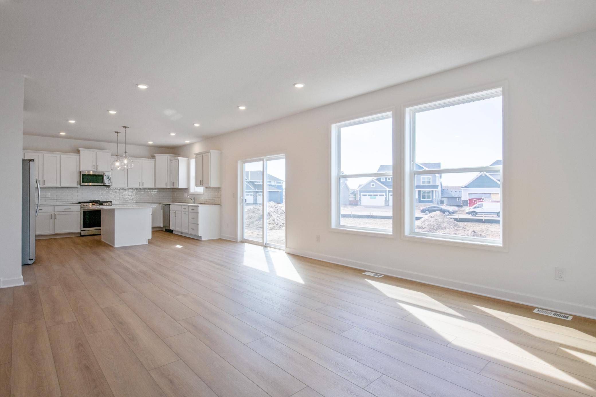 Shakopee, MN 55379,1542 England WAY