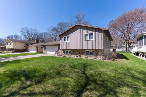 Fergus Falls, MN 56537,1223 N Concord ST