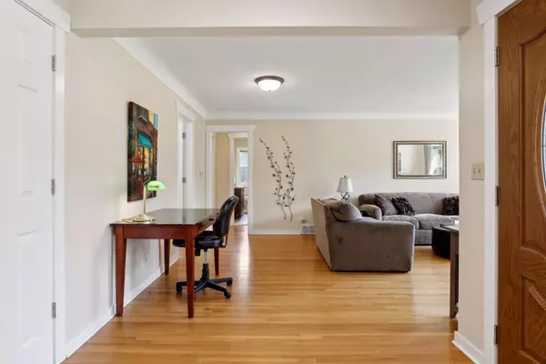 Maplewood, MN 55109,1955 Kingston AVE E