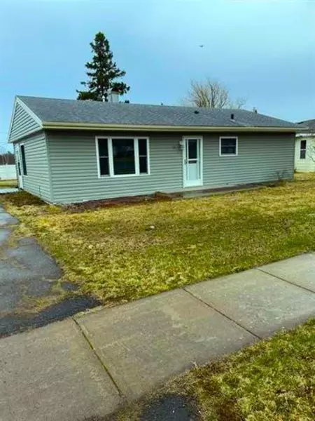 53 Edwards DR, Silver Bay, MN 55614