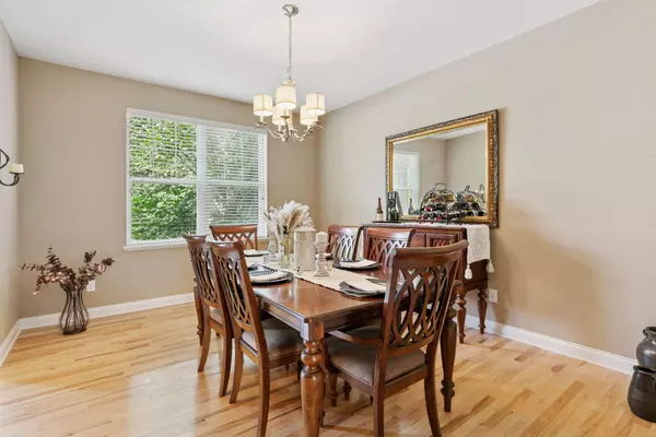 Lakeville, MN 55044,9508 211th ST W