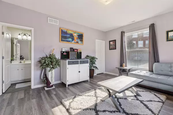 Woodbury, MN 55129,10230 Bleeker ST