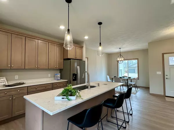 Luverne, MN 56156,502 Brandenburg ST