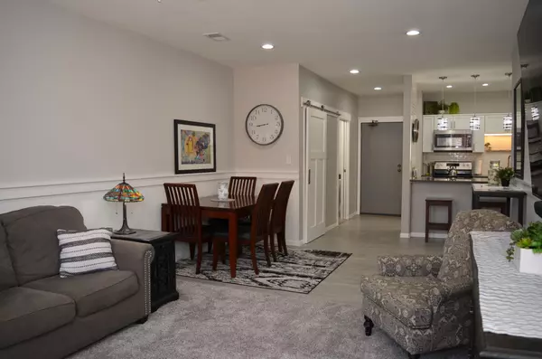 Red Wing, MN 55066,405 Main ST