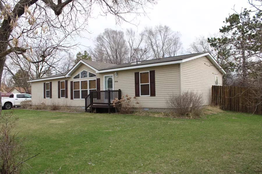 1904 Delton AVE NW, Bemidji, MN 56601