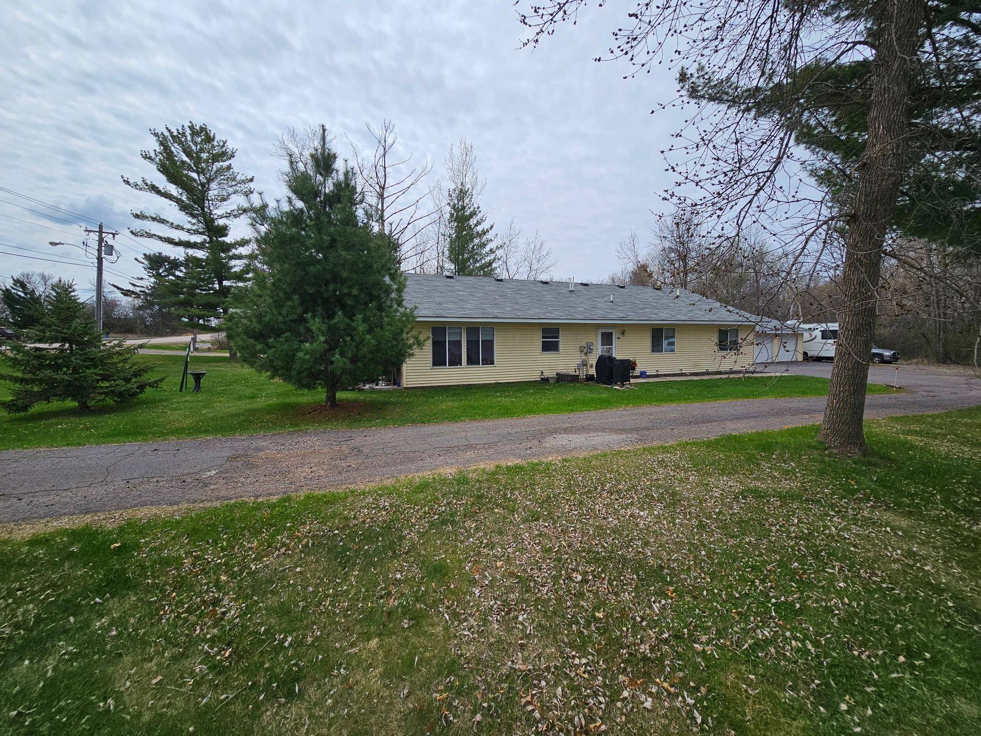 Mora, MN 55051,409 Walnut ST S