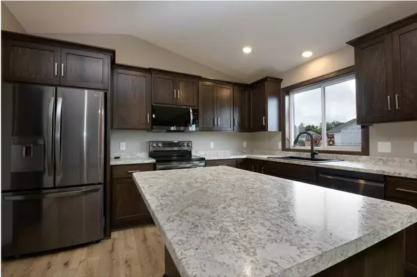 Alexandria, MN 56308,1346 Faith Hill DR SW