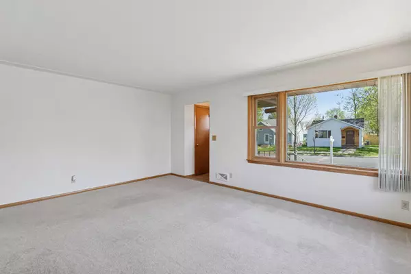 Columbia Heights, MN 55421,4200 7th ST NE