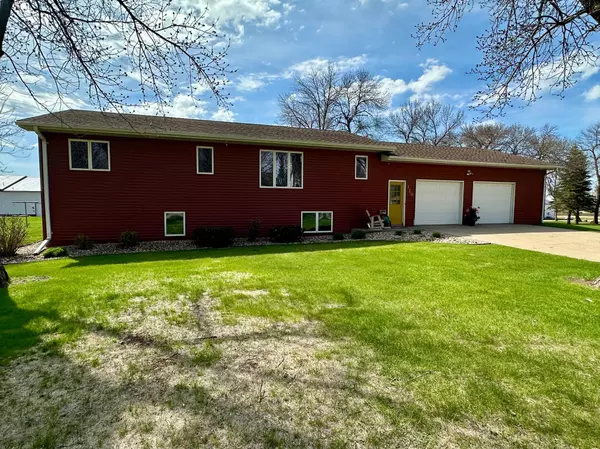 120 S Buckingham ST,  Hardwick,  MN 56134