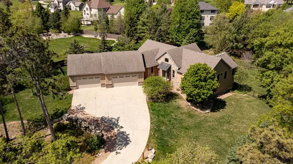 1315 Wicklow LN SW, Rochester, MN 55902