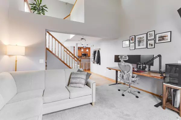 Mendota Heights, MN 55120,2560 Heritage DR #122