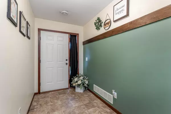 Madison Lake, MN 56063,665 Tomahawk CT