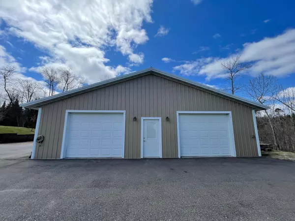 Bemidji, MN 56601,1800 Island View DR