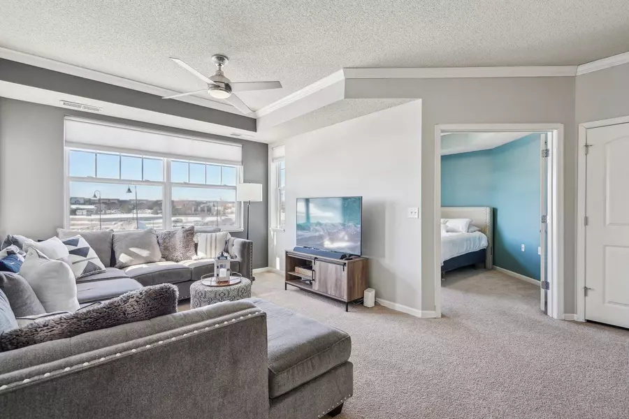 10035 City Walk DR #202, Woodbury, MN 55129