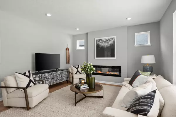 Rosemount, MN 55068,1021 Annagaire Curve