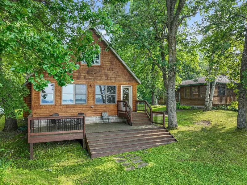 10209 & 10215 Amery AVE NW, Silver Creek Twp, MN 55362