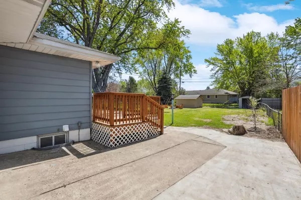 Brooklyn Center, MN 55429,5932 Admiral LN N