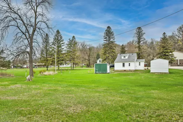Oronoco, MN 55960,350 1st ST SE