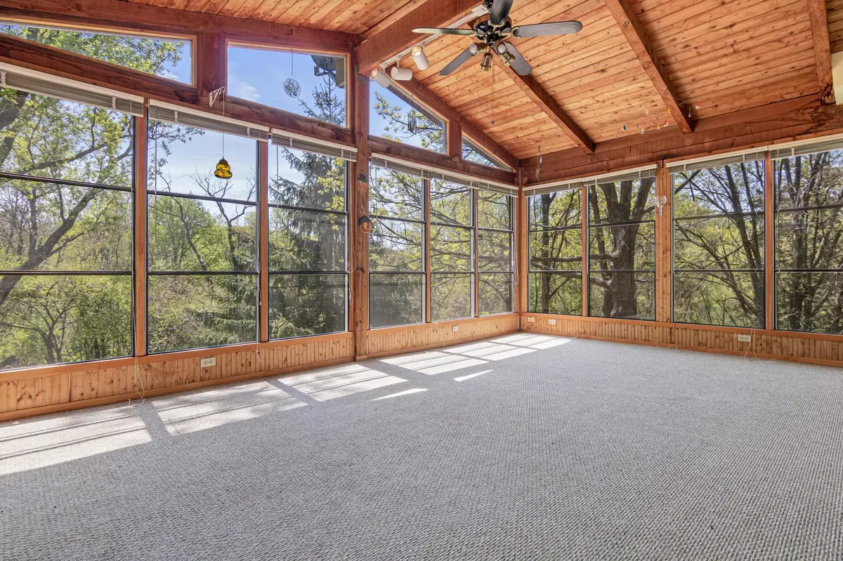 Maplewood, MN 55119,2316 Carver AVE E