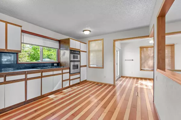 Shoreview, MN 55126,1791 Lois DR