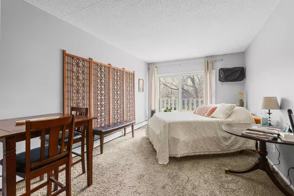 Fridley, MN 55432,1601 N Innsbruck DR #353