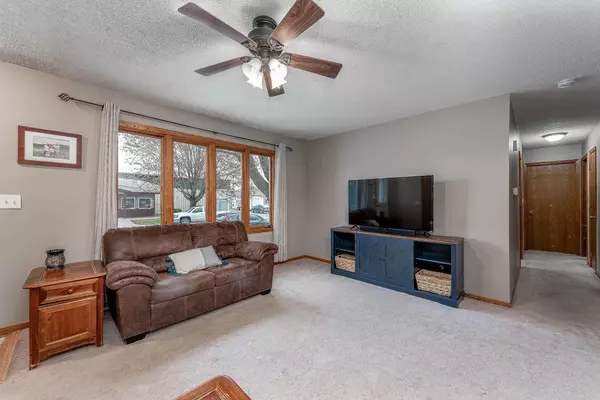 North Mankato, MN 56003,321 Pierce AVE