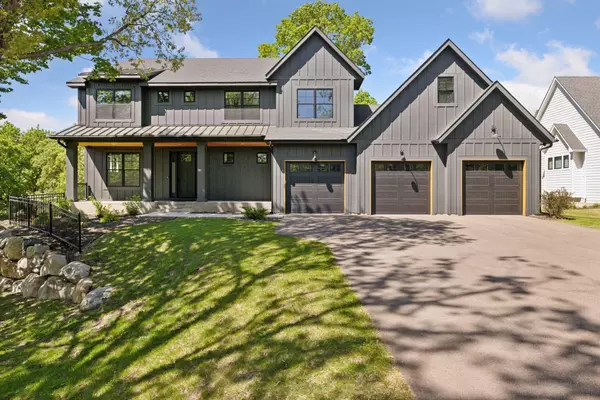 Minnetonka, MN 55345,14914 Highwood DR