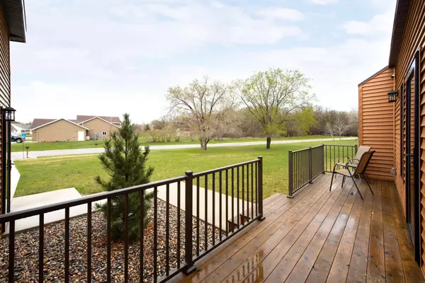 Alexandria, MN 56308,1306 Seasons DR NE