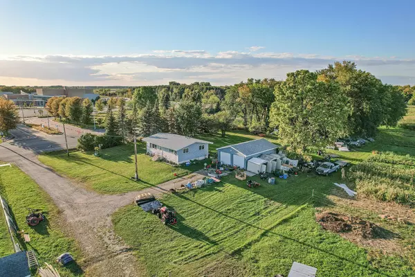Lino Lakes, MN 55038,7766 20th AVE