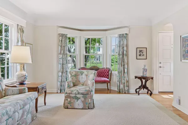 Saint Paul, MN 55116,1870 Eleanor AVE