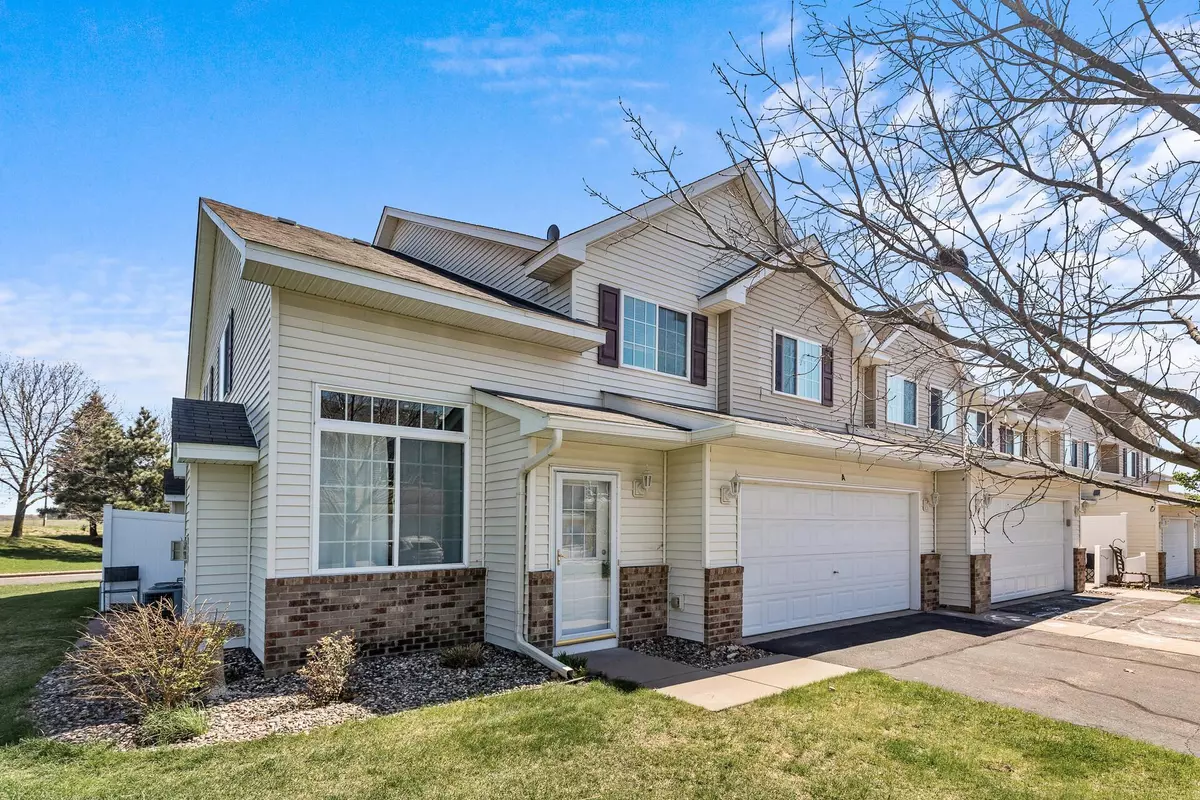 River Falls, WI 54022,3560 Sterling Heights DR #A