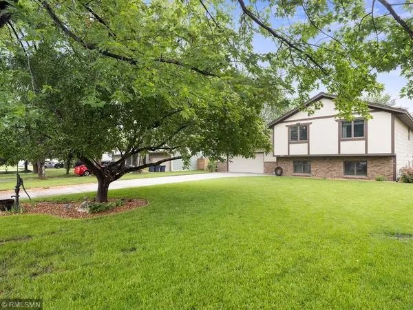 1245 Polk ST S,  Shakopee,  MN 55379