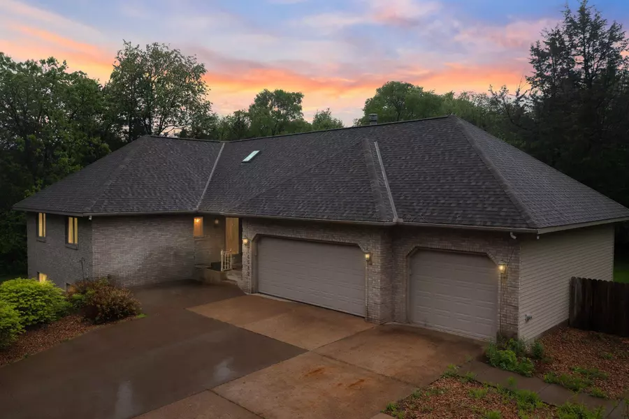 16582 Valley DR NW, Andover, MN 55304