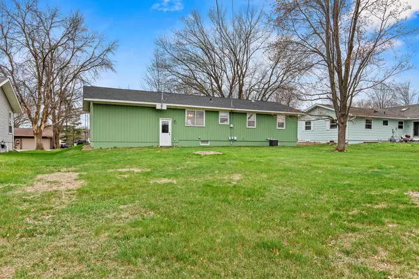 Menomonie, WI 54751,729 River Heights RD