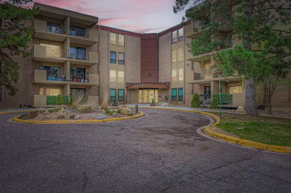 6650 Vernon AVE S #207, Edina, MN 55436