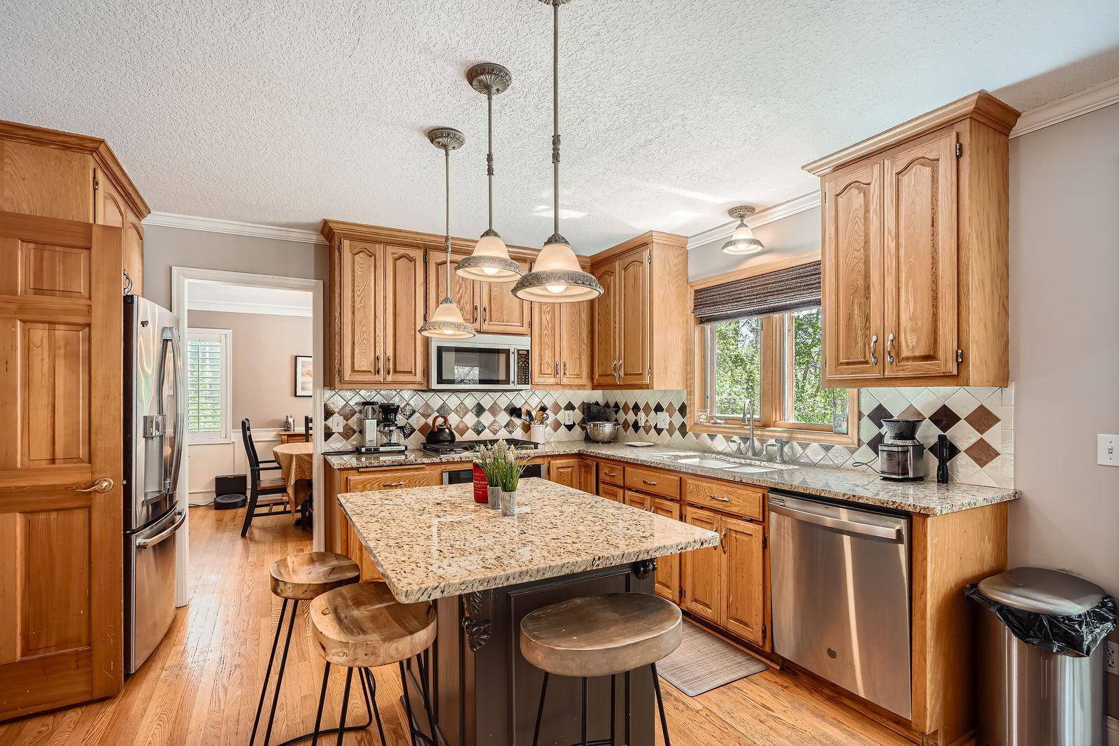 Burnsville, MN 55337,1237 Summit Oaks DR