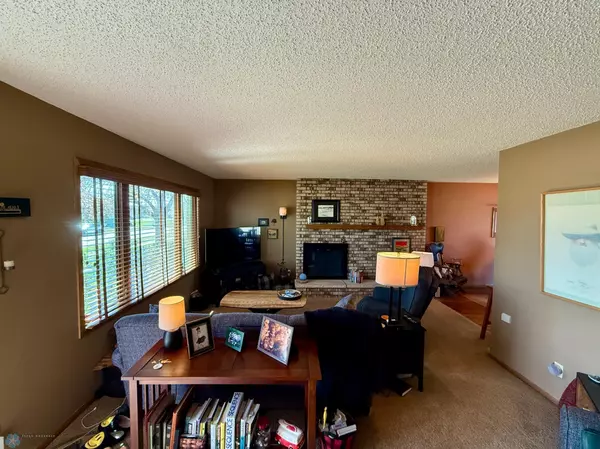 Moorhead, MN 56560,914 Belsly BLVD
