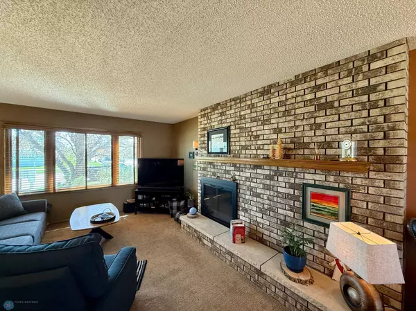 Moorhead, MN 56560,914 Belsly BLVD