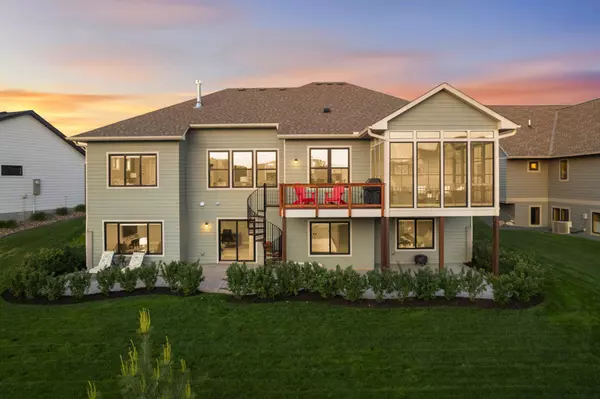 Lake Elmo, MN 55042,4152 Hummingbird CT N