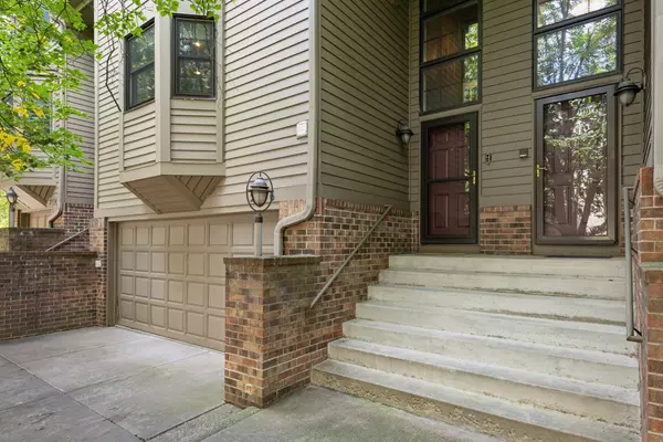 Saint Louis Park, MN 55416,2936 Monterey AVE S