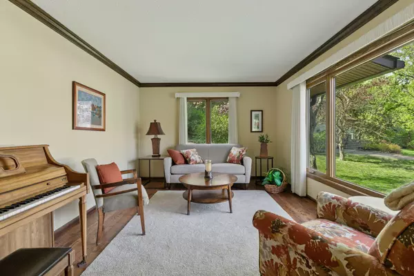 Burnsville, MN 55337,1421 Muir LN