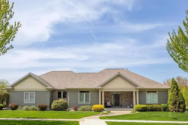 633 Stonebridge AVE, Onalaska, WI 54650
