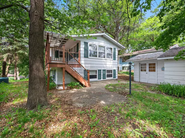 Saint Cloud, MN 56304,1716 9th AVE SE