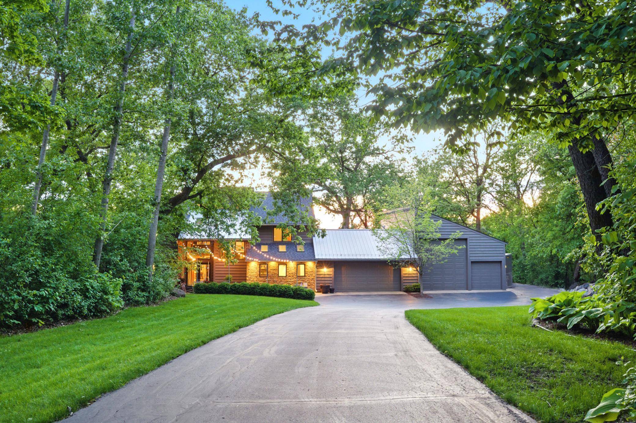 Prior Lake, MN 55372,8530 Valley View CT