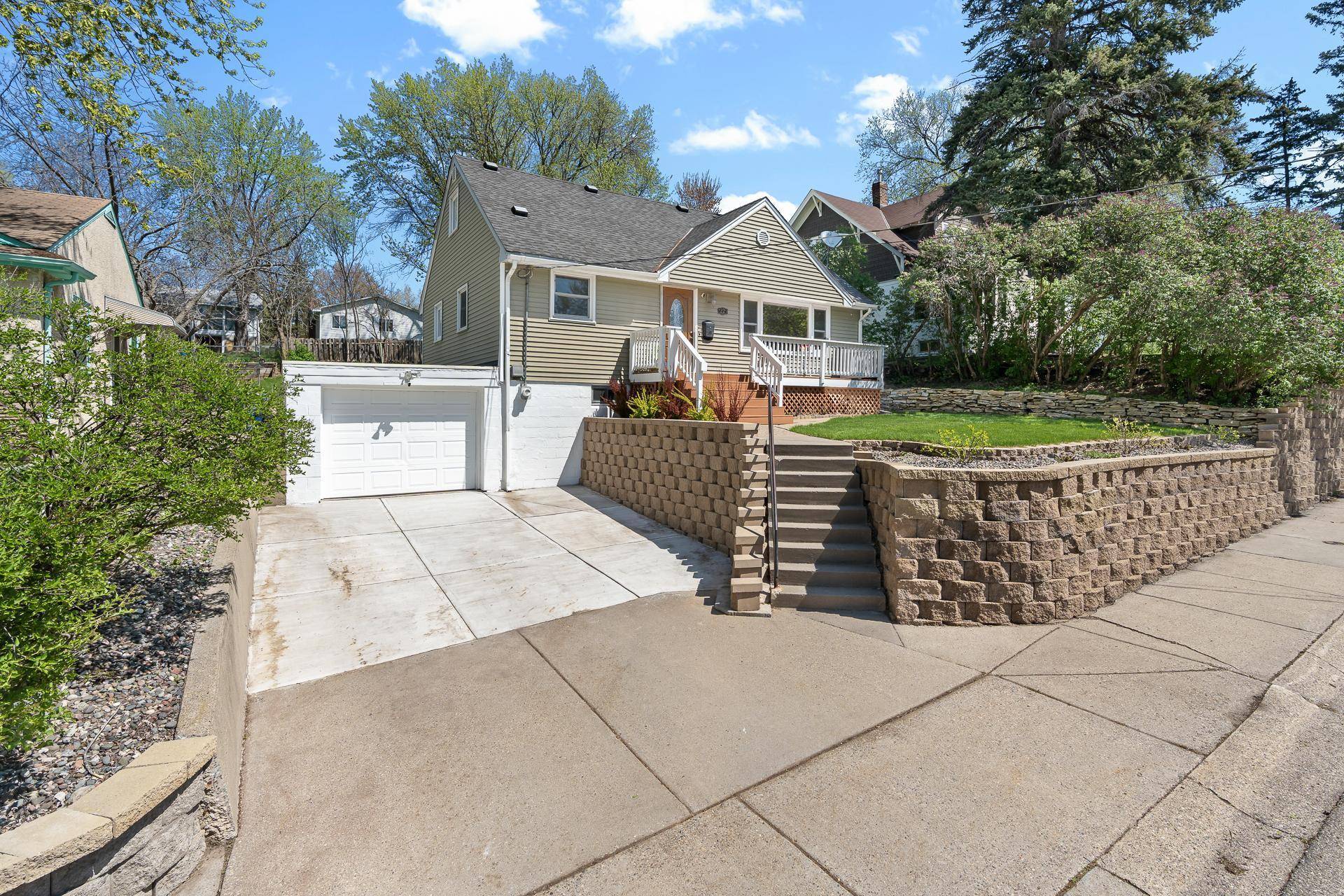 Columbia Heights, MN 55421,1229 44th AVE NE