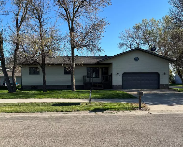 710 8th AVE NE, Dilworth, MN 56529